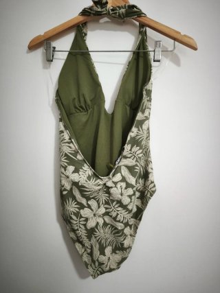 Bañador estampado floral verde