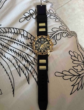 Reloj Dorado y Negro Correa Silicona cristal cuarz