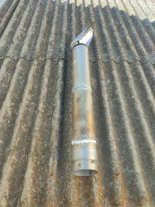 Chimenea de hierro con horno