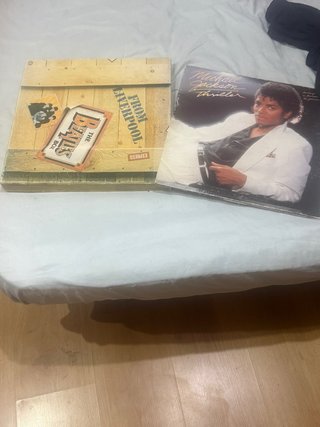 Vinilos Michael Jackson y The Beatles