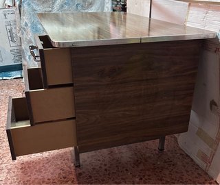 Mesa de despacho vintage metal y madera