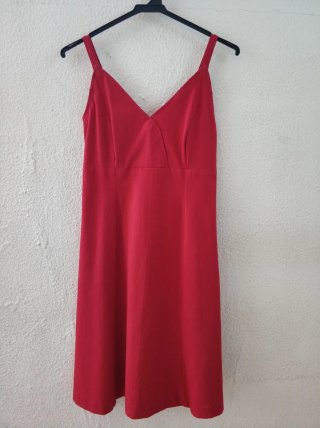 Vestido de Verano Rojo Elegante