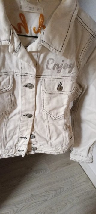 Cazadora vaquera blanca Mango
