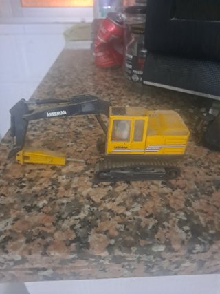 Excavadora Akerman EC300 Juguete