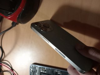 iPhone 15 pro  Gris Roto