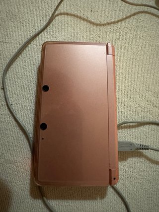 Nintendo 3DS Rosa + Lector NFC + Juego