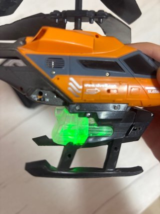 Helicóptero Silverlit con mando