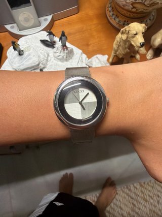 Reloj Gucci Mujer Plata y Blanco joya