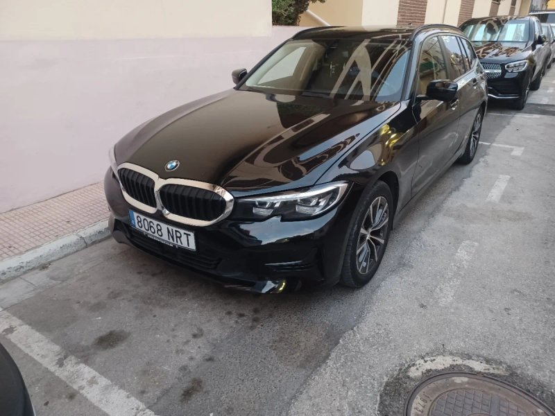BMW 318d 110KW sport line panorámico 2022 - foto 1
