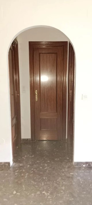 Vendo piso en mancha Real o lo cambio  por local