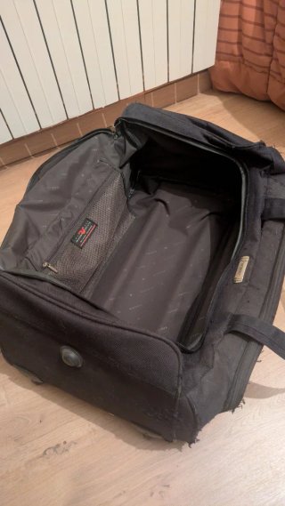 Bolsa de viaje con ruedas negra