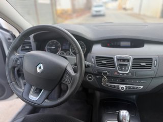 coche renaul laguna