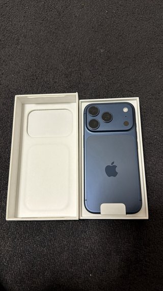 iPhone 17 Pro Azul
