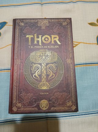Libro de Thor y el poder de Mjölnir. Saga de Thor