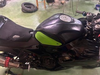 Kawasaki Ninja ZX-4R / ZXR 400 (2021) Preparada