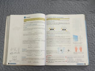 Libro Física y Química 1 bachillerato.
