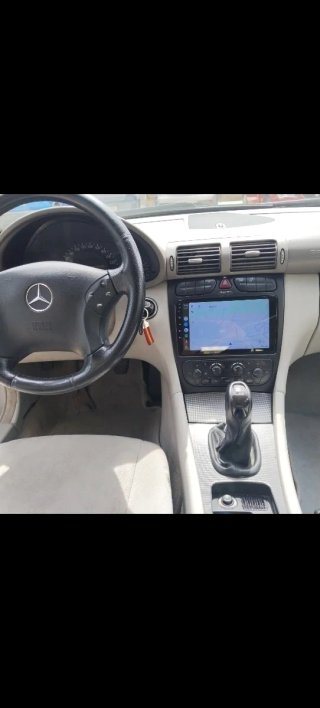 Mercedes-Benz Clase C 2004