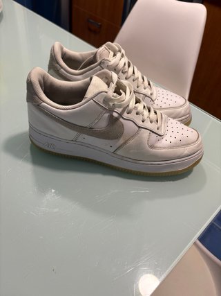 Nike Air Force 1 Gris y Blanco