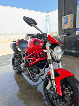 Ducati Monster 796 abs A2
