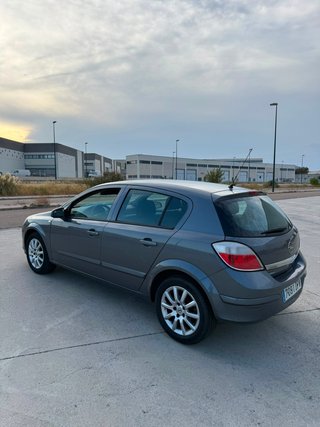 Opel Astra 2005