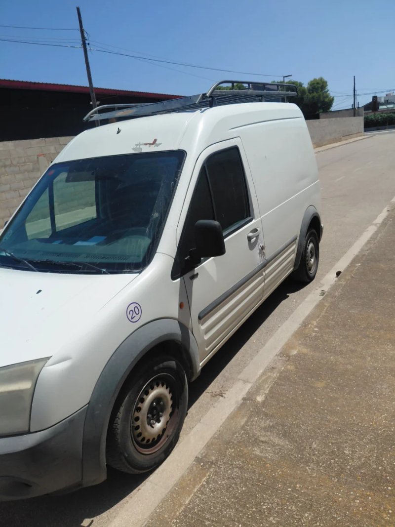 Ford Tourneo Connect 2006 - foto 1