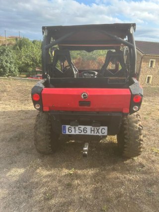 Can-Am Commander 800 Rojo