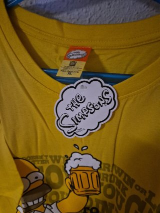 Camiseta The Simpsons Homer Bebiendo Cerveza