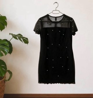 Talla M. Vestido decorado con perlas SHEIN Privé