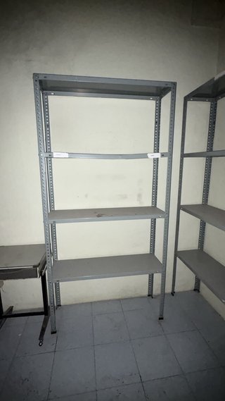 6 Estanterías Metálicas Grises