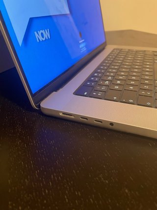MacBook Pro 16.2 M1 Max 32GB RAM 1TB SSD