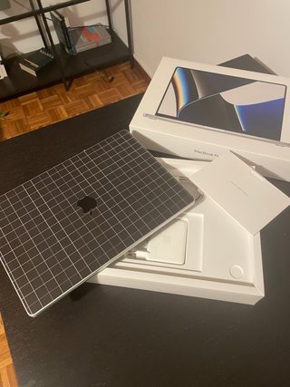 MacBook Pro 16.2 M1 Max 32GB RAM 1TB SSD