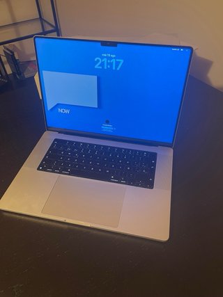 MacBook Pro 16.2 M1 Max 32GB RAM 1TB SSD