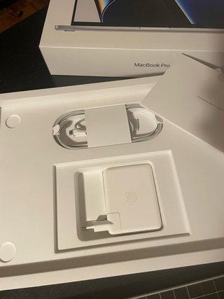 MacBook Pro 16.2 M1 Max 32GB RAM 1TB SSD