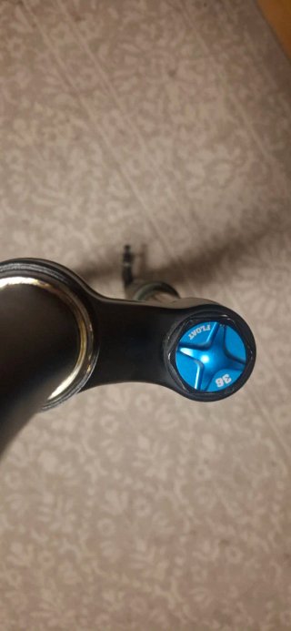 Fox 36 Kashima Grip 2 29 170 mm