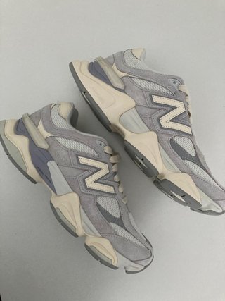 Zapatillas New Balance 9060 Gris Talla 44
