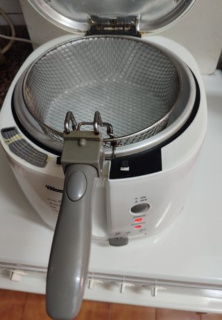 Freidora de 2,5 litros de capacidad (2a mano)