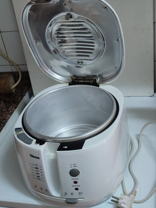 Freidora de 2,5 litros de capacidad (2a mano)