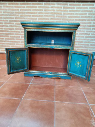 Mueble auxiliar chino madera pintado