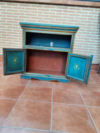 Mueble auxiliar chino madera pintado