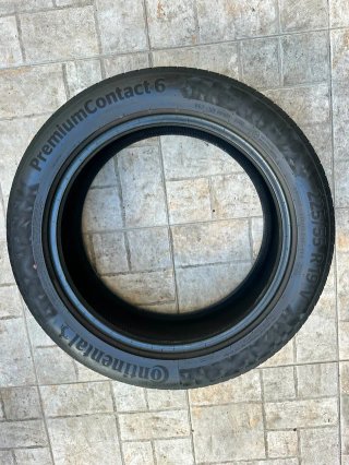 Neumáticos 225/55 R19 CONTINENTAL