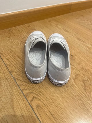 Zapatillas Converse Gris y Blancas