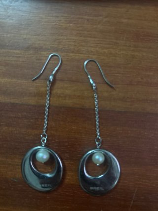 Pendientes largos Breil con perla