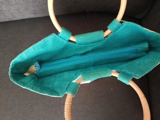 Bolso de playa con asas de bambú