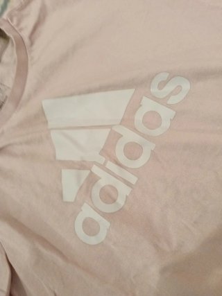 Camiseta Adidas rosa