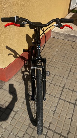 Bicicleta B'TWIN Negra