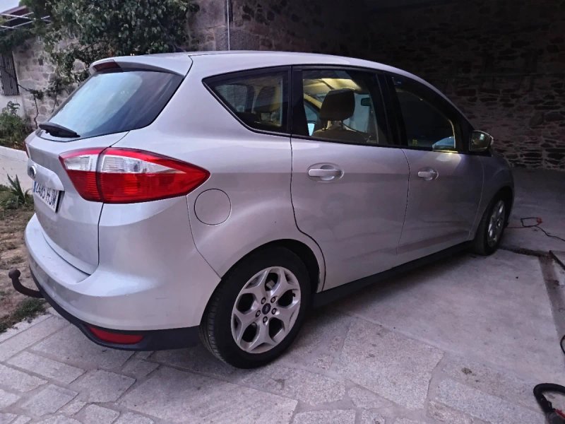 Ford C-MAX 2012 - foto 1