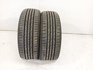 NEUMATICO 19560R1588H