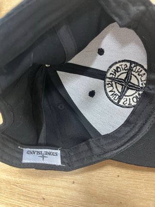 Gorra Stone Island Negra