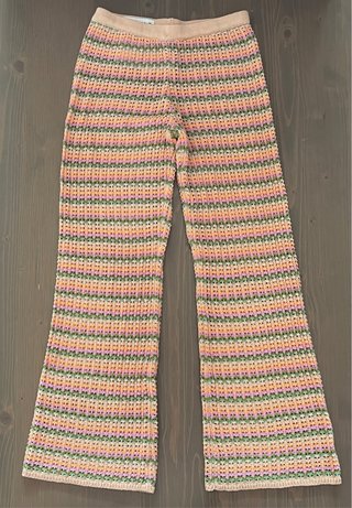Pantalones crochet Zara