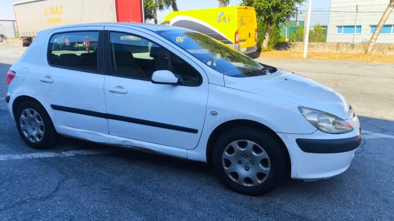 Peugeot 307 2003 - foto 1